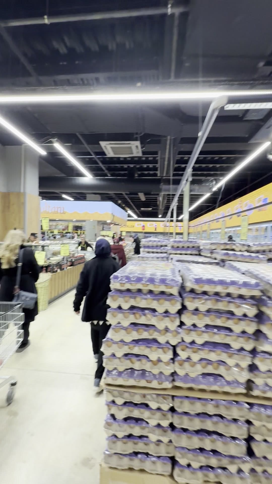 Kurumsal perakende mağaza LED ekran uygulaması